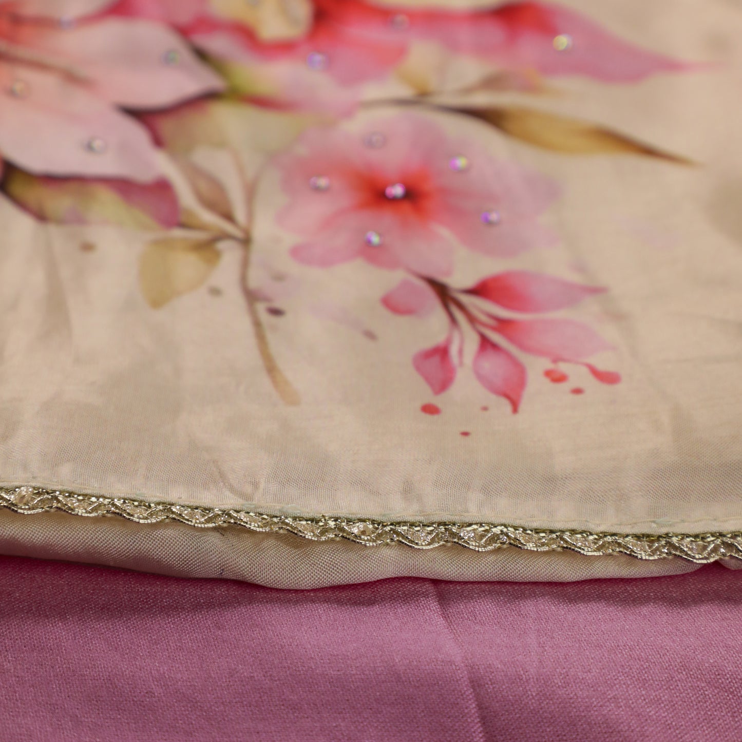 CHANDRIKA – Off-White Organza Suit Set