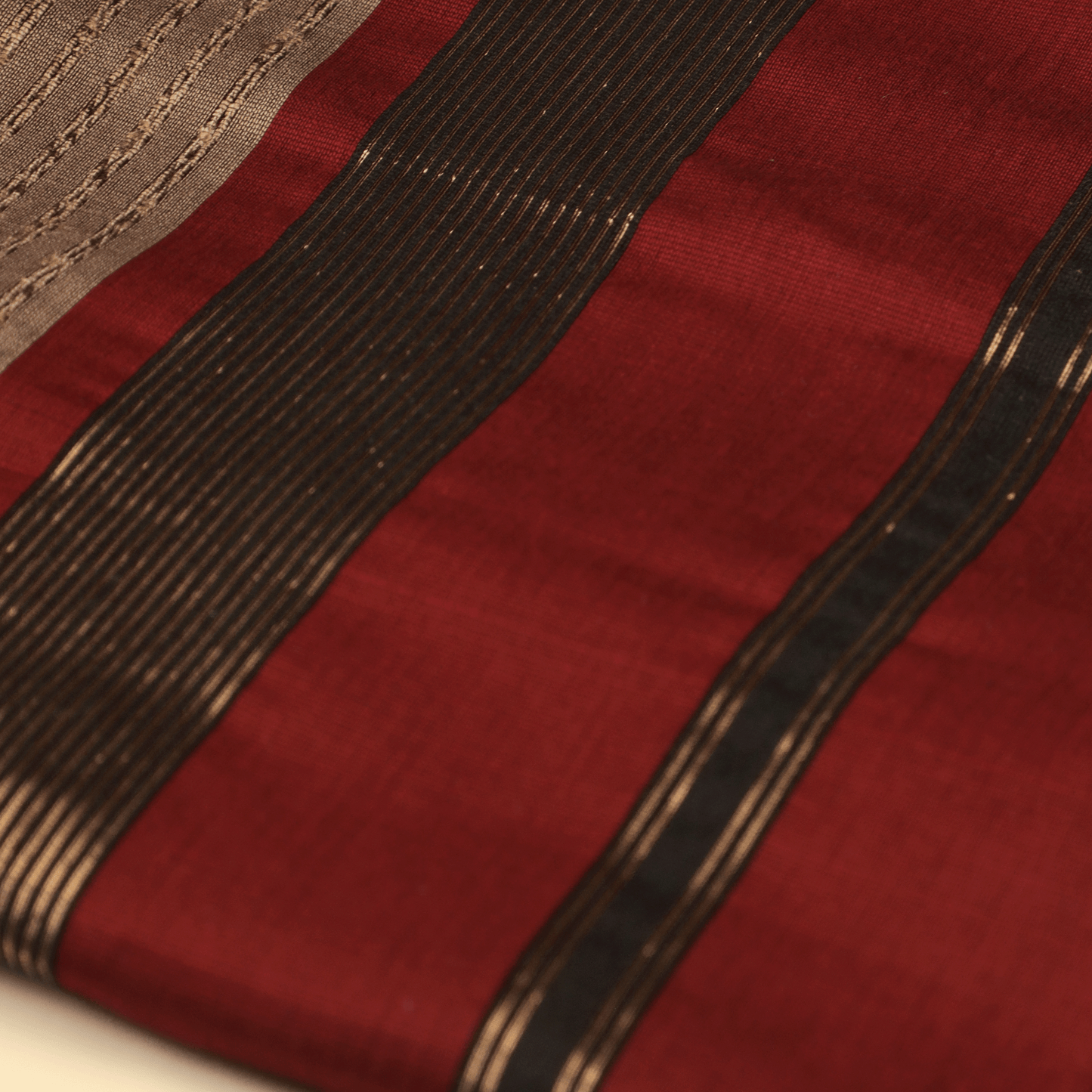 RAGINI - Red Cotton Silk Maheshwari Saree