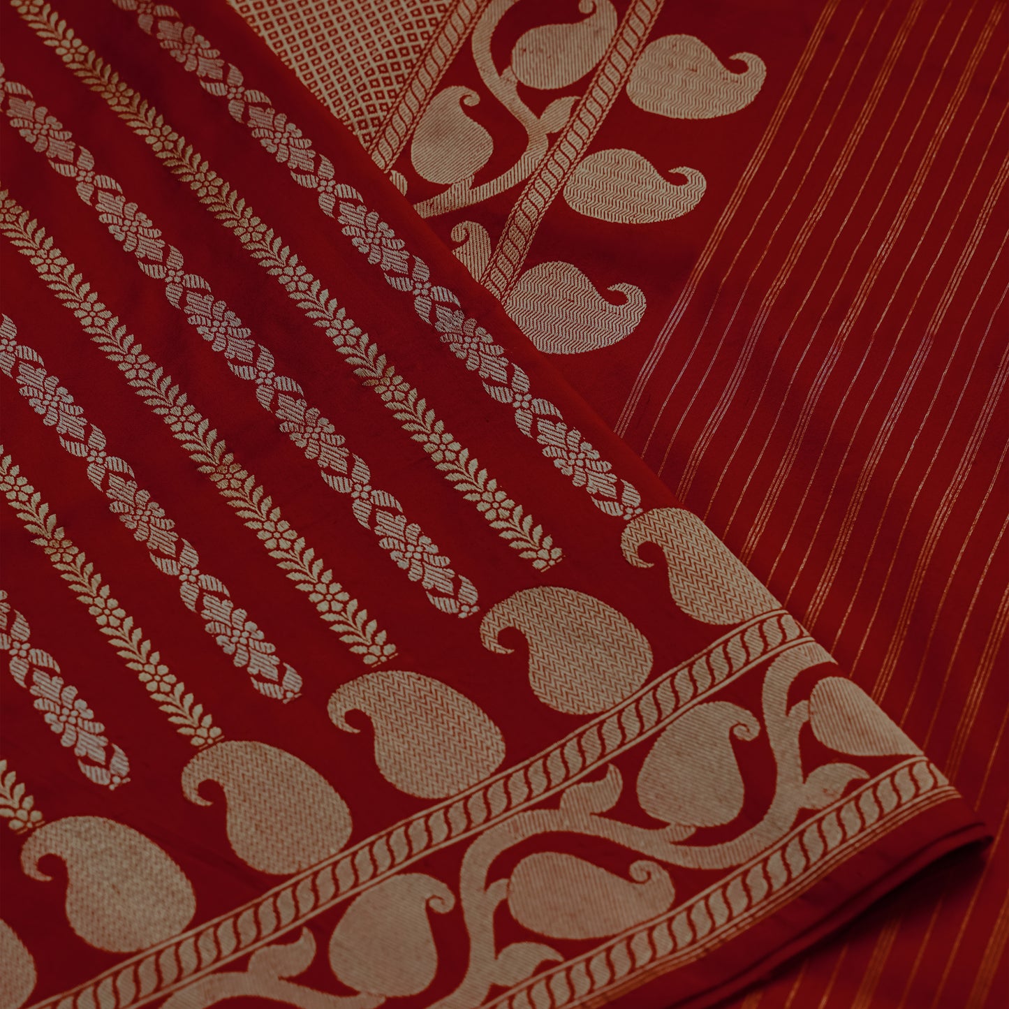 Deep Red Banarasi Saree With Paisley Motifs & Pallu