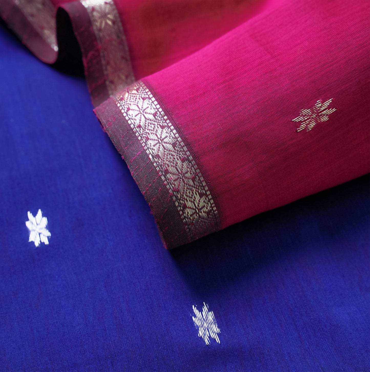 DEEPIKA - Pink Maheshwari Cotton Silk Saree with Contrast Pallu