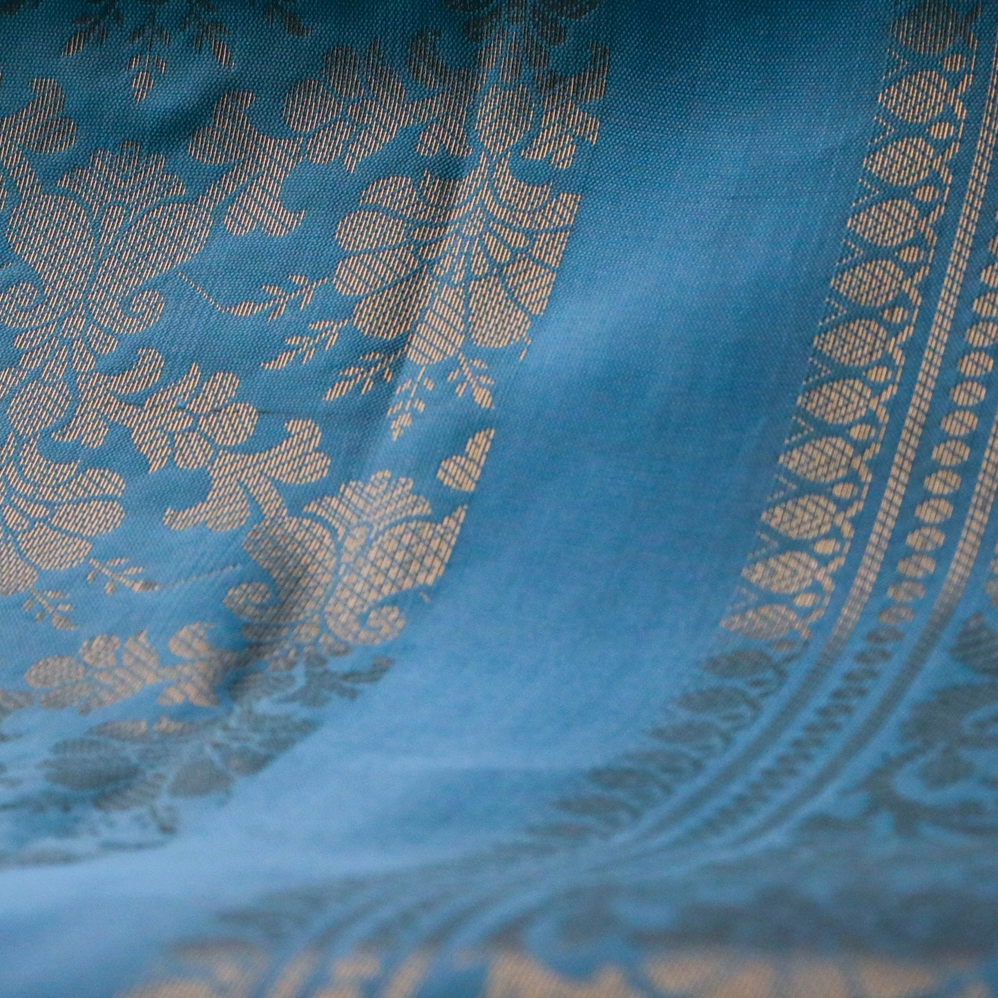 RAGHAVI – Sky Blue Banarasi Style Dupatta
