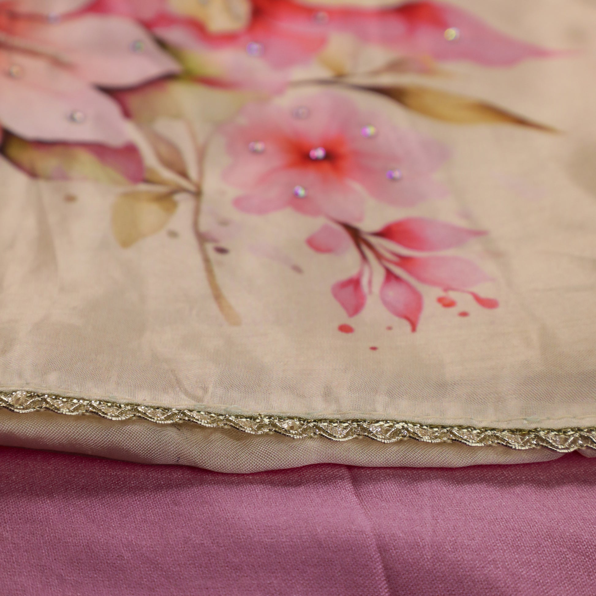 CHANDRIKA – Off-White Organza Suit Set