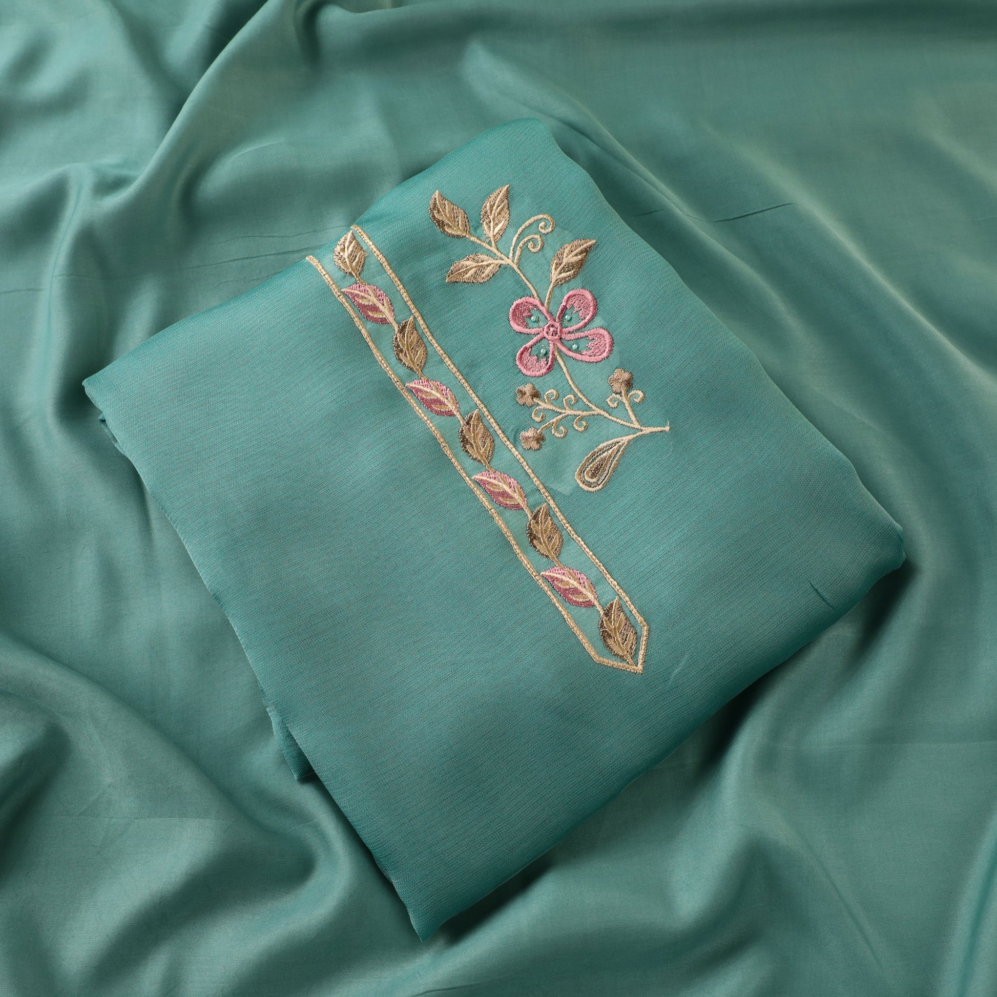 VEDIKA - Green Cotton Suit Set