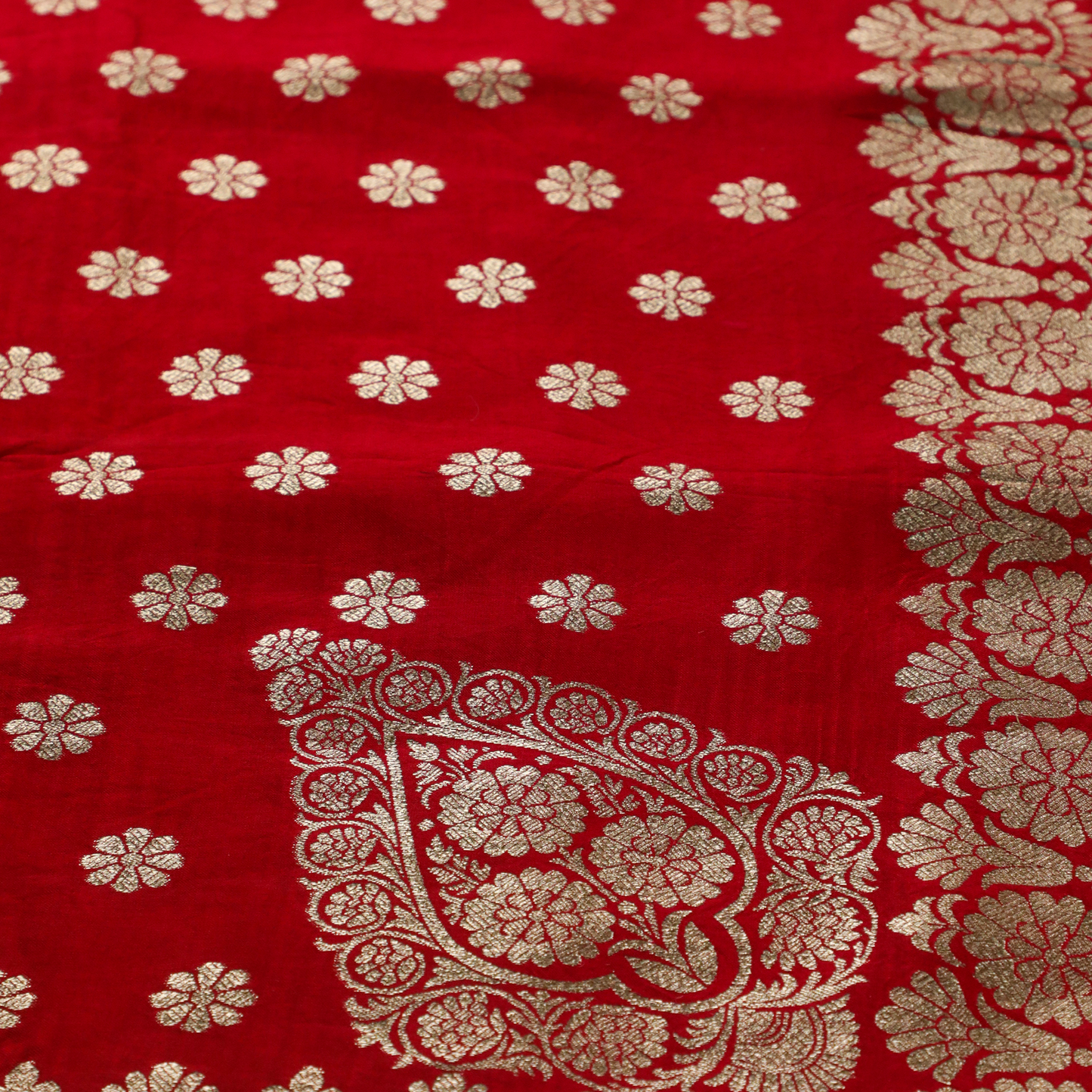 KASTURI – Red Dola Weave Dupatta