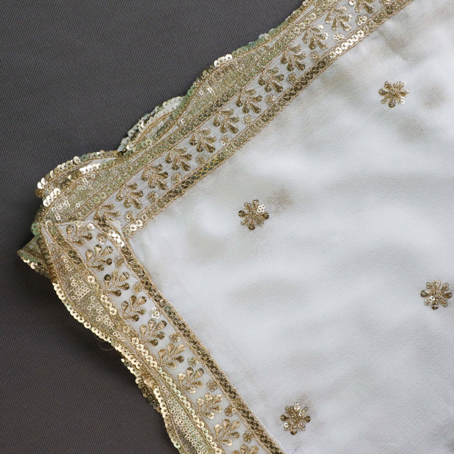 NAMRATA – White Chinnon Dupatta
